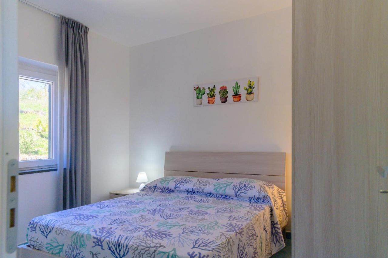 Apartamento L'Incanto Del Golfo Scario Exterior foto